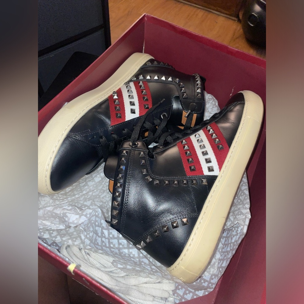 Mens Bally Sneakers Size 10 great condition